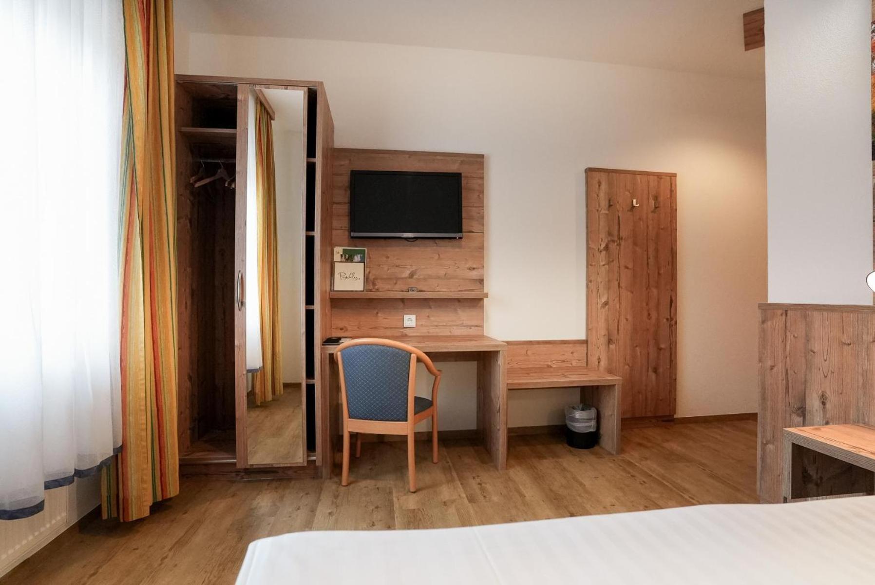 Hotel Restaurant Perschler Rattenberg  Екстериор снимка