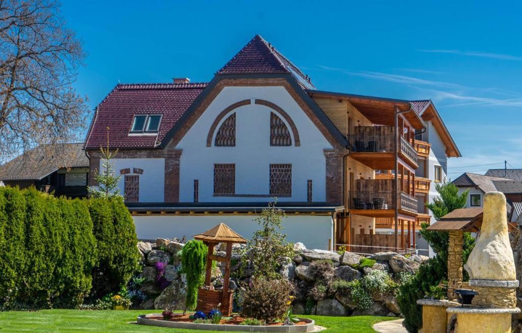 Hotel Restaurant Perschler Rattenberg  Екстериор снимка