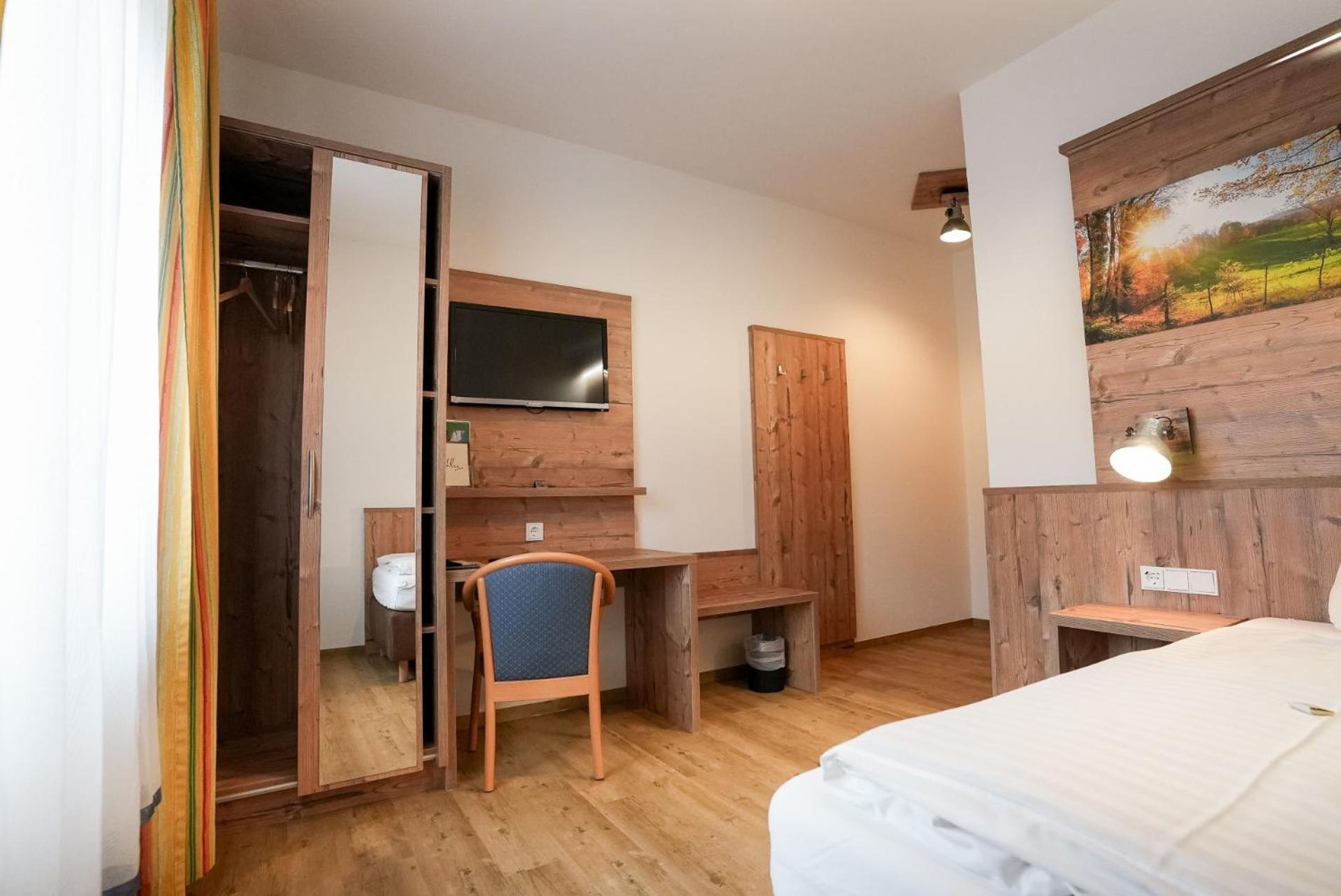 Hotel Restaurant Perschler Rattenberg  Екстериор снимка